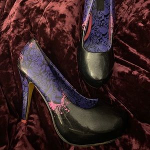 Iron fist skull high heels sz 9